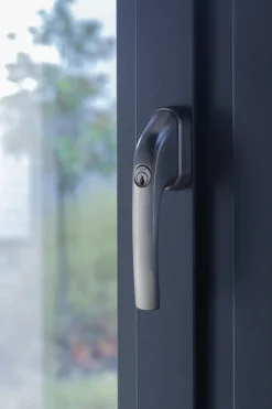 Brico Abus Afsluitbare Raamkruk Fg300 Wit- Raambeveiliging