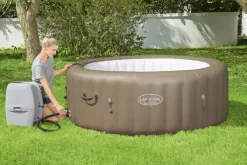 Brico Bestway Lay-Z-Spa 60017, 916 L, 6 Personen, Rond, Bubbelmassage / Airjet, Beige, Wit- Spa En Jacuzzi