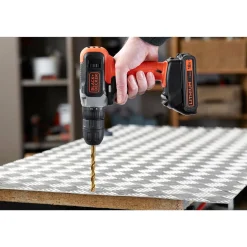 Boormachines|Brico Black+Decker Accuboormachine Bcd001C2-Qw 18V (2 Accu'S)