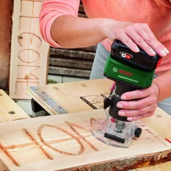 Freesmachines|Brico Bosch Bovenfrees Advancedtrimrouter 18V (Zonder Accu)