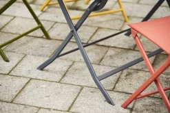 Brico Central Park Bistrotafel Stacy Antraciet Staal 110X70Cm- Tuintafels
