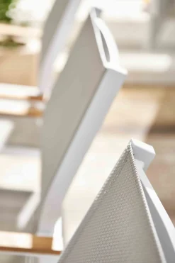 Brico Central Park Tuinstoel Bonifacio Stapelbaar Aluminium/Textileen Taupe- Tuinstoelen
