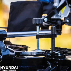 Zaagmachines|Brico Hyundai Radiaal Afkortzaag 1700W