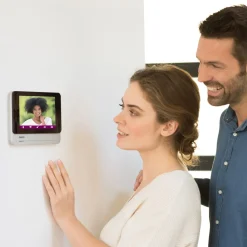 Brico Philips Videointercom Welcomeeye Connect2 Touchscreen 130° Kijkhoek- Deurbellen